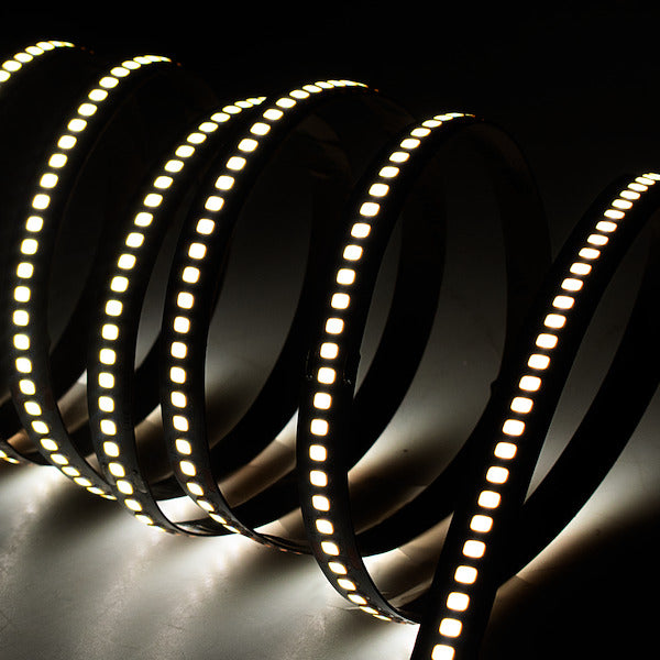 STRISCIA 240LED/m, 2835 IP20, 24V 10W/m, LUCE CALDA 3000K±5%, 1260lm/m, CRI90 5m G3A