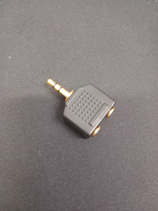 RACCORDO SPINA 3,5 STEREO / 2 PRESE 3,5 STEREO GOLD